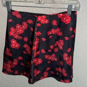 White fox floral mini skirt